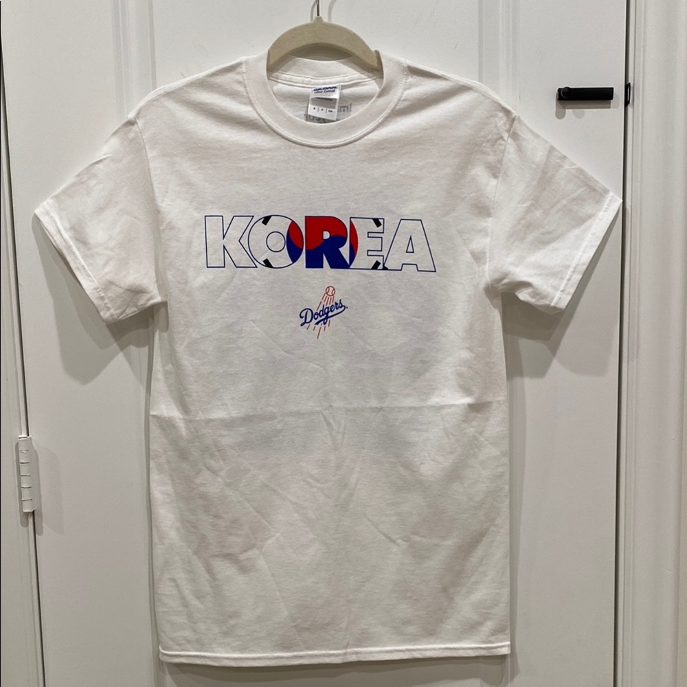 Los Angeles Dodgers Korea Heritage Night Limited Edition Hyun-jin Ryu 99 T-shirt